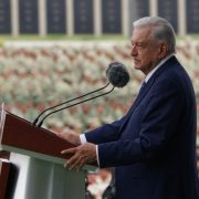 AMLO defiende el papel de las Fuerzas Armadas en su sexenio y rechaza críticas sobre militarización