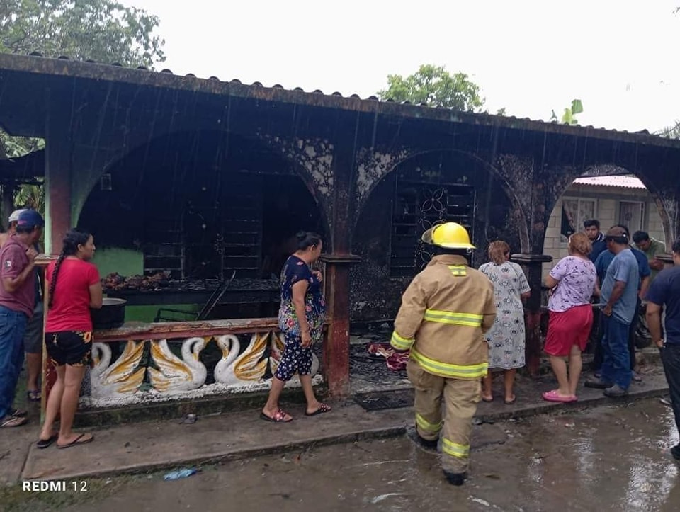 Explosión en una casa en Comalcalco dejó dos víctimas fatales