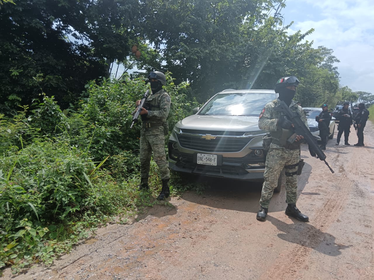 Ejército logra recuperar dos vehículos robados en Tabasco