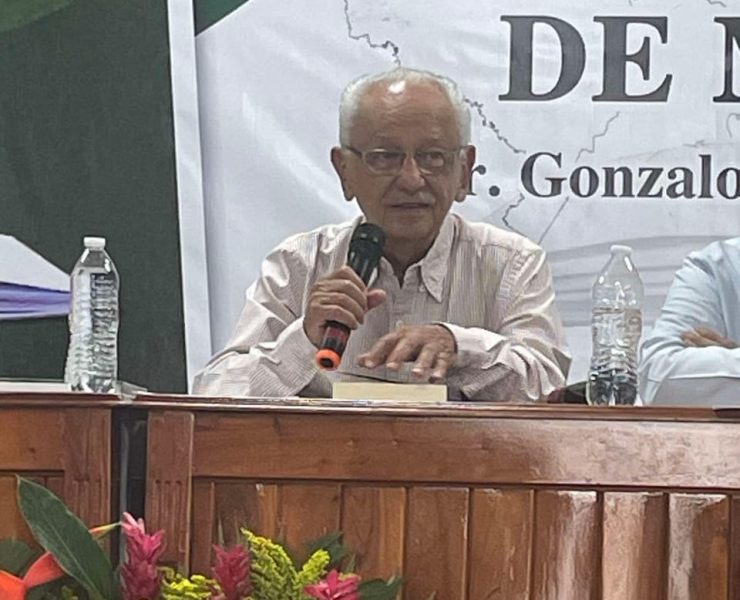 Presentan "El Cuento de mi Vida", del Dr. Gonzalo González