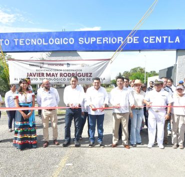 Javier May Rodríguez inauguró obras en Tecnológico de Centla