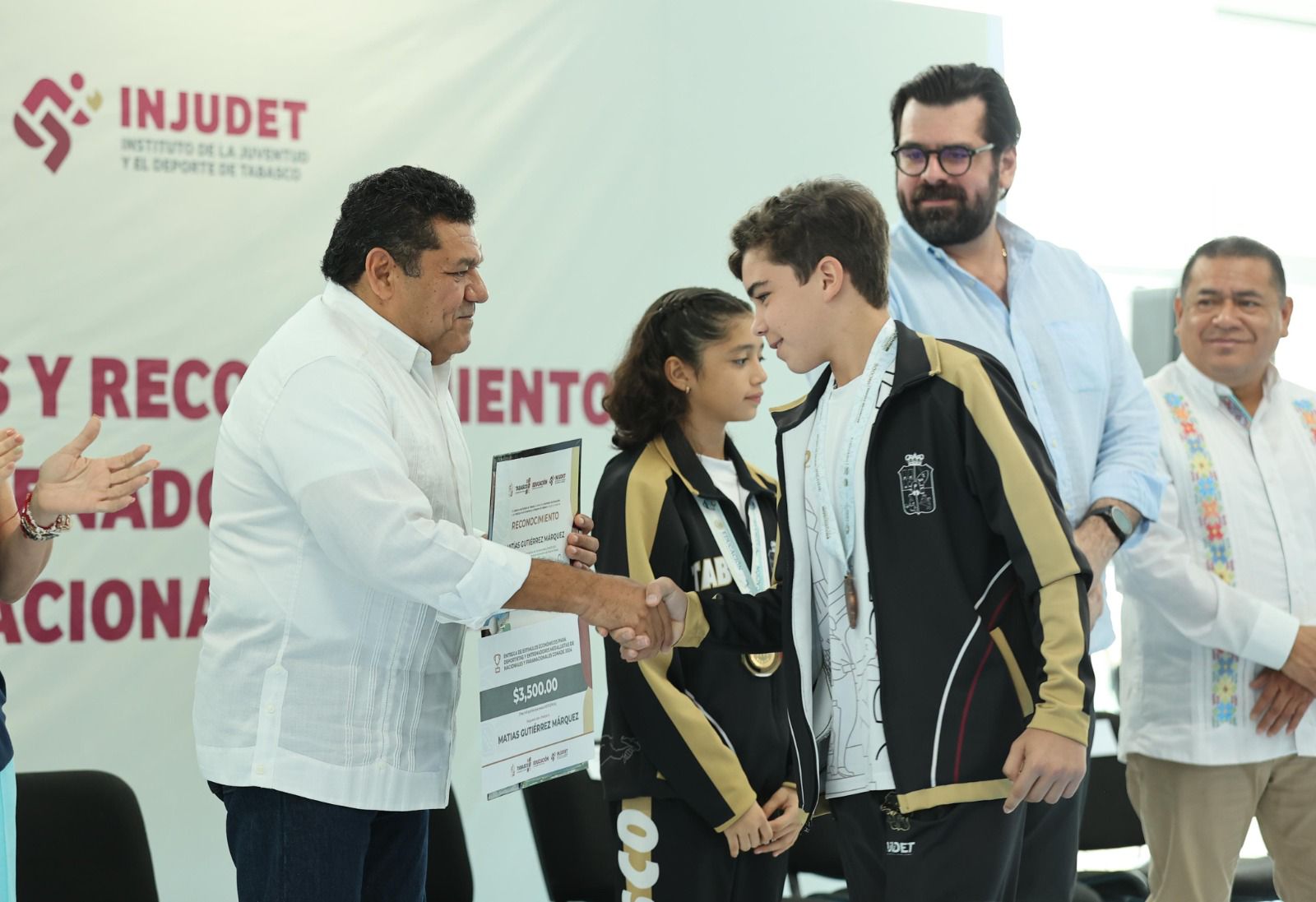 Estímulos y becas para deportistas de alto rendimiento