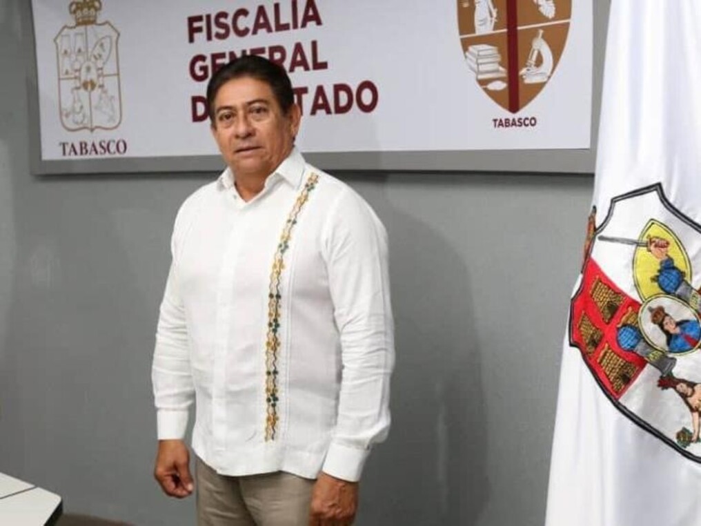 Fiscal General de Tabasco presenta su renuncia al Congreso del Estado