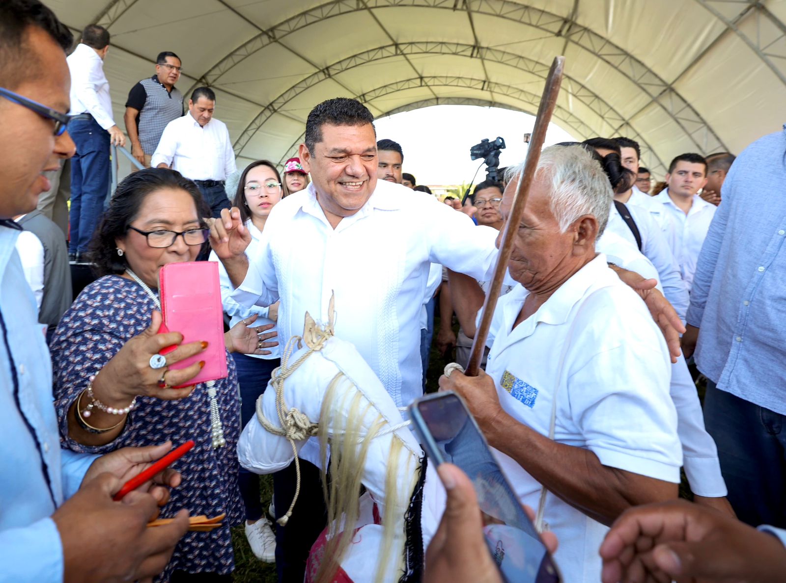 Con Atención al Pueblo en Territorio