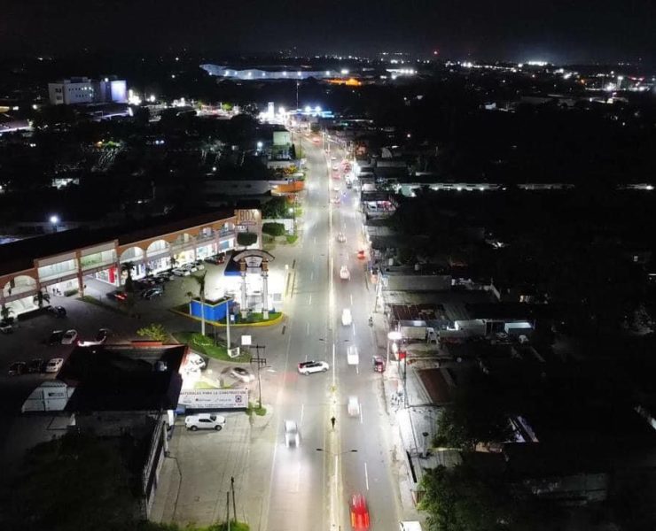 Yolanda Osuna Inauguró Alumbrado