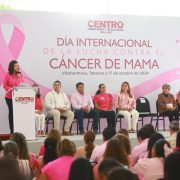 Yolanda Osuna llama a mujeres a priorizar la prevención del cáncer de mama