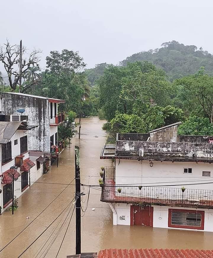 Pueblo Mágico de Tapijulapa inundado y otras comunidades afectadas