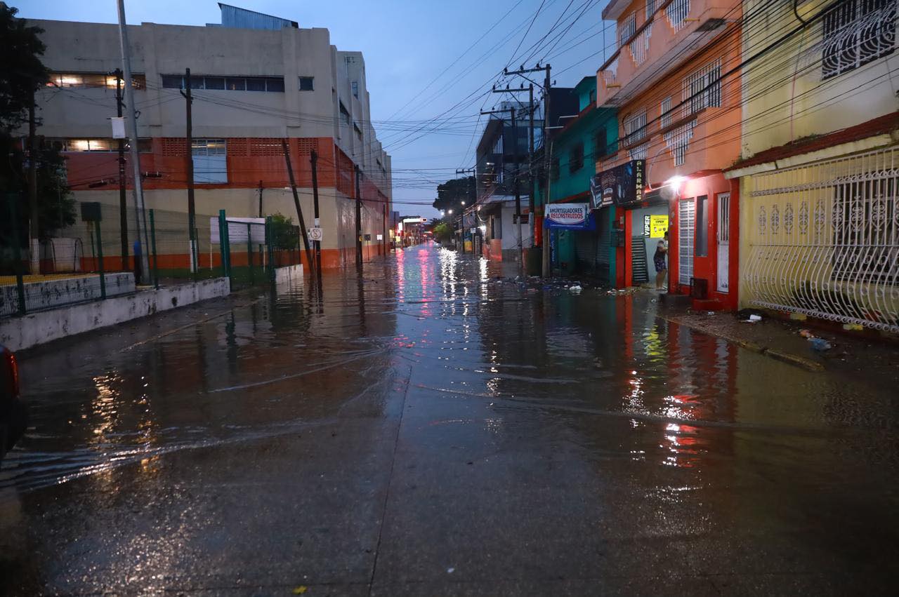 Colapso de Drenajes y Desbordamiento del Vaso Cencali