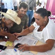 Un gobierno humanista revoluciona la vida en comunidades rurales