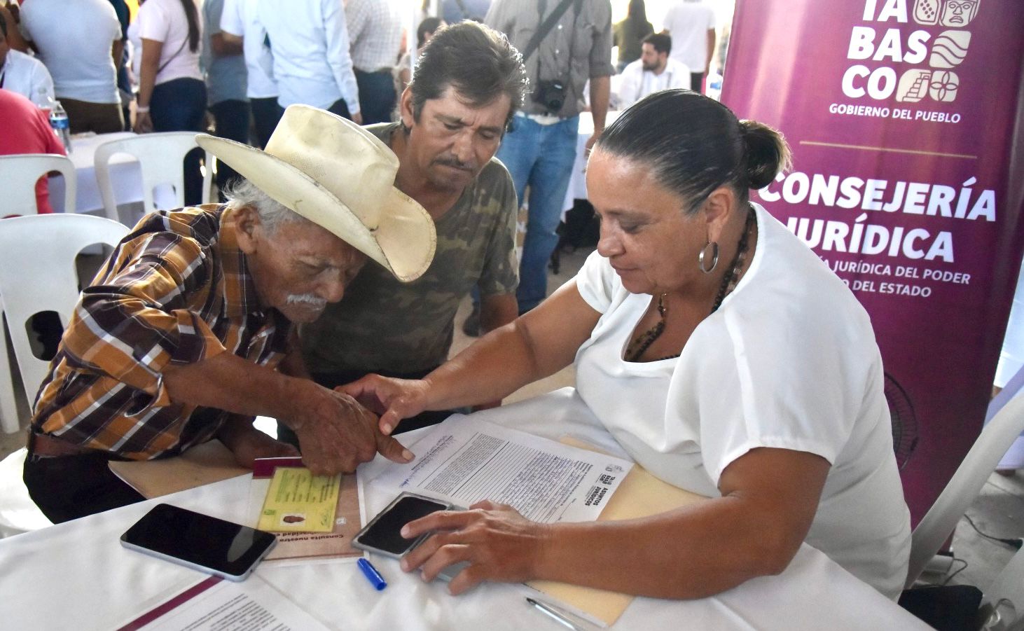 Un gobierno humanista revoluciona la vida en comunidades rurales