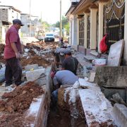 CEAS acelera construcción de red de agua potable en Villa Benito Juárez, Macuspana