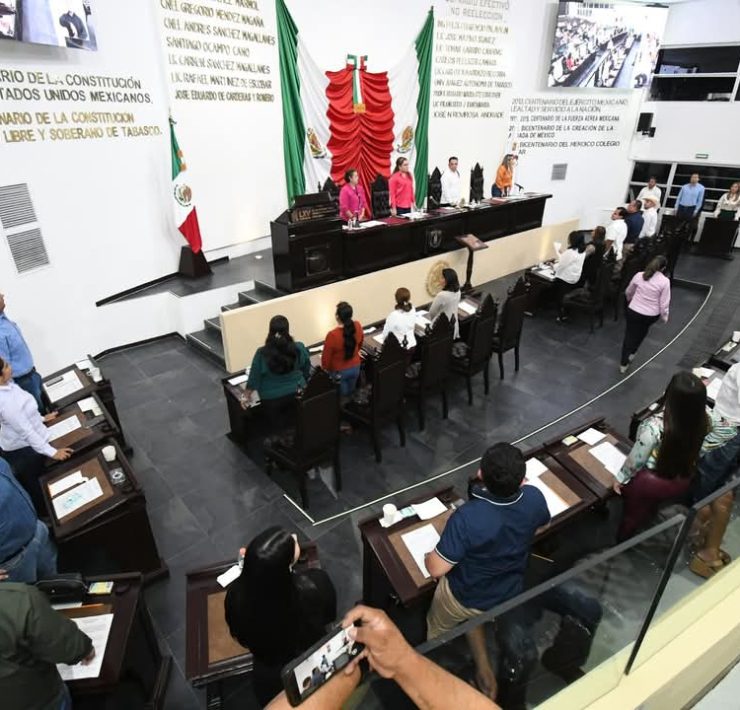 Diputados aprueban iniciativas