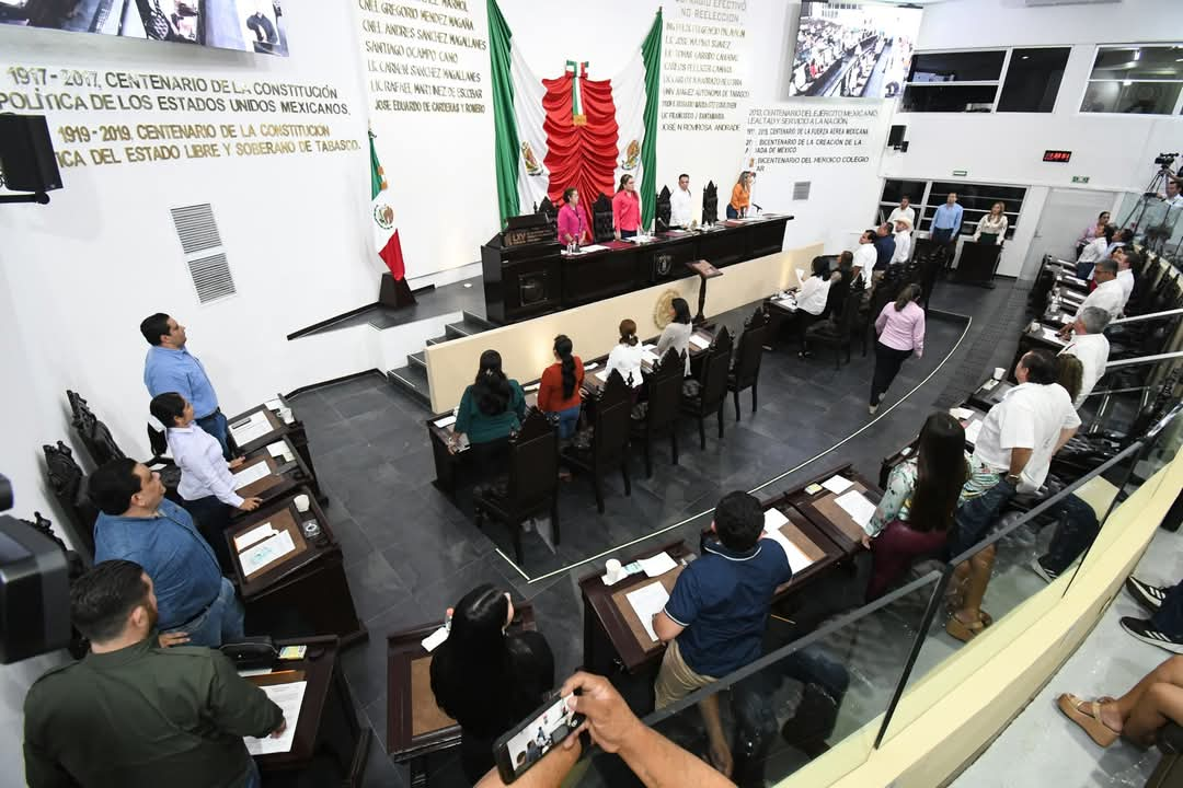 Diputados aprueban iniciativas