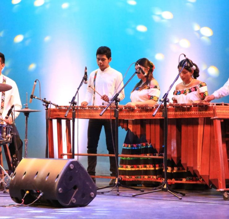 Ensamble de Marimbas “Manglares de Centla” Deslumbra en el Festival Ceiba