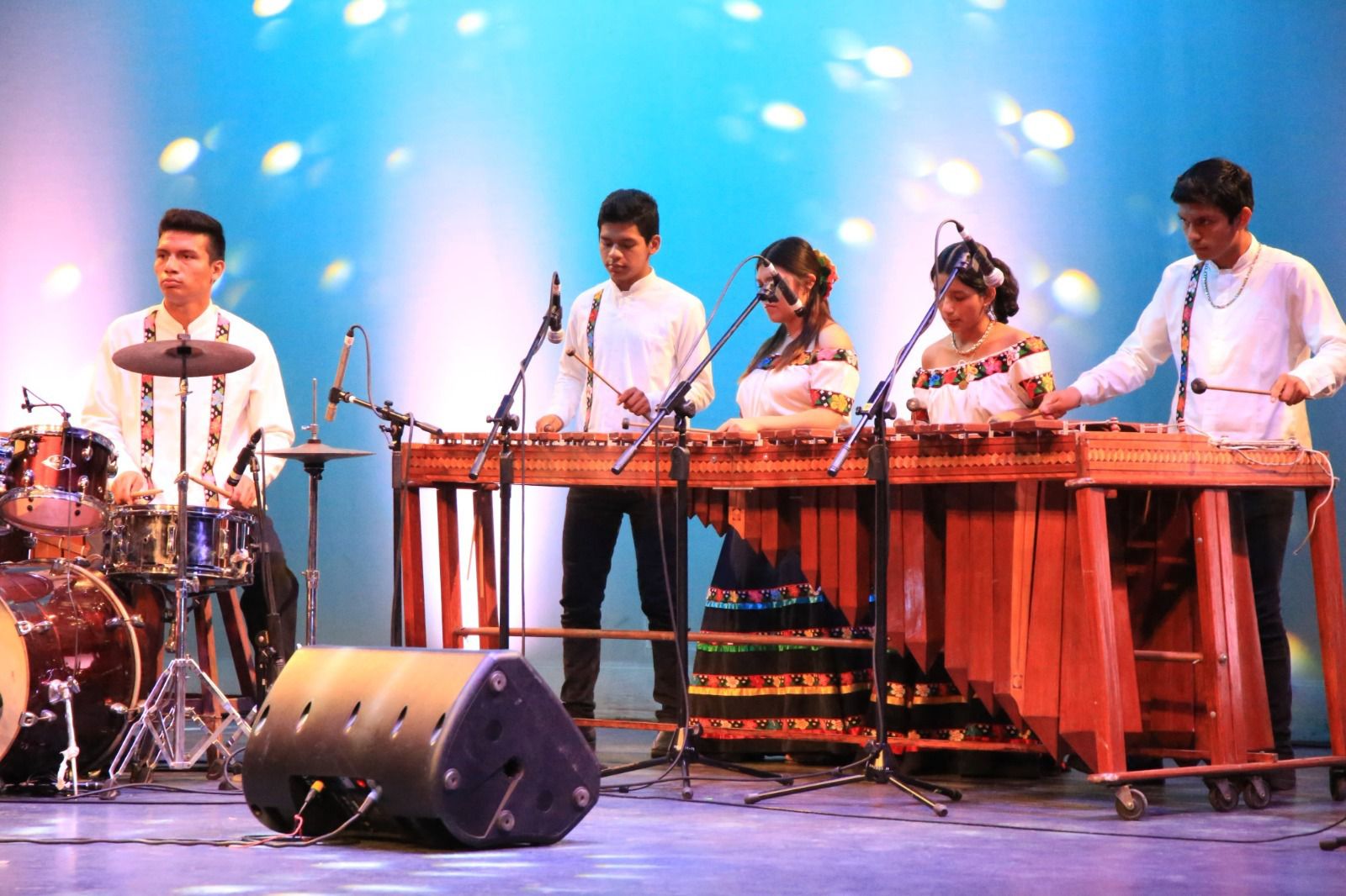 Ensamble de Marimbas “Manglares de Centla” Deslumbra en el Festival Ceiba