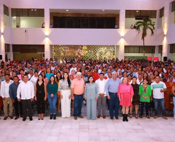 Yolanda Osuna tomó protesta a delegados municipales