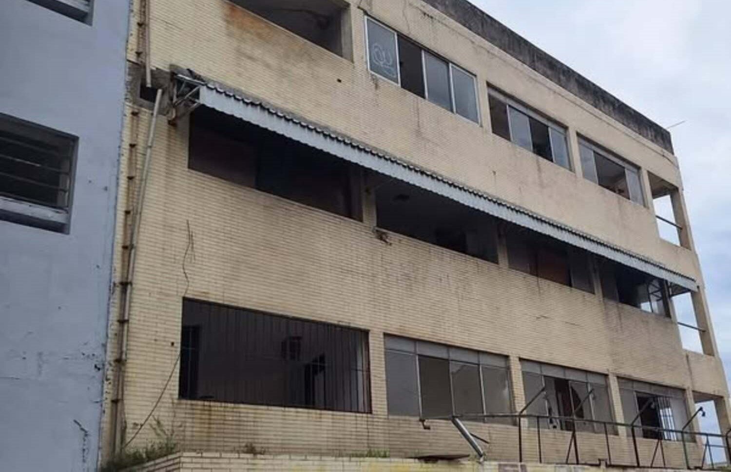 Cuerpo encontrado en edificio abandonado de Villahermosa