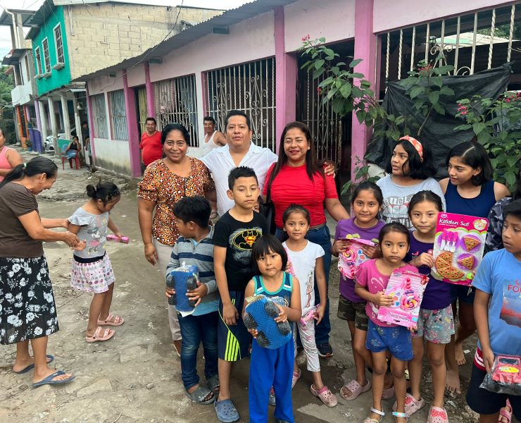 Lleva “Actúa” Reyes Magos a niños y niñas de Centro