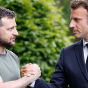 Macron apoya a Zelenski en la guerra contra Rusia