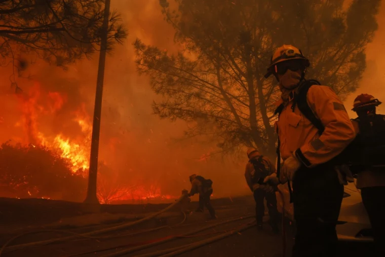 Consulado Mexicano en Los Ángeles atiende a connacionales tras incendios en el condado