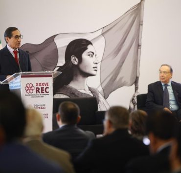 Hacienda presenta modelo de Economía Moral en reunión de embajadas y consulados