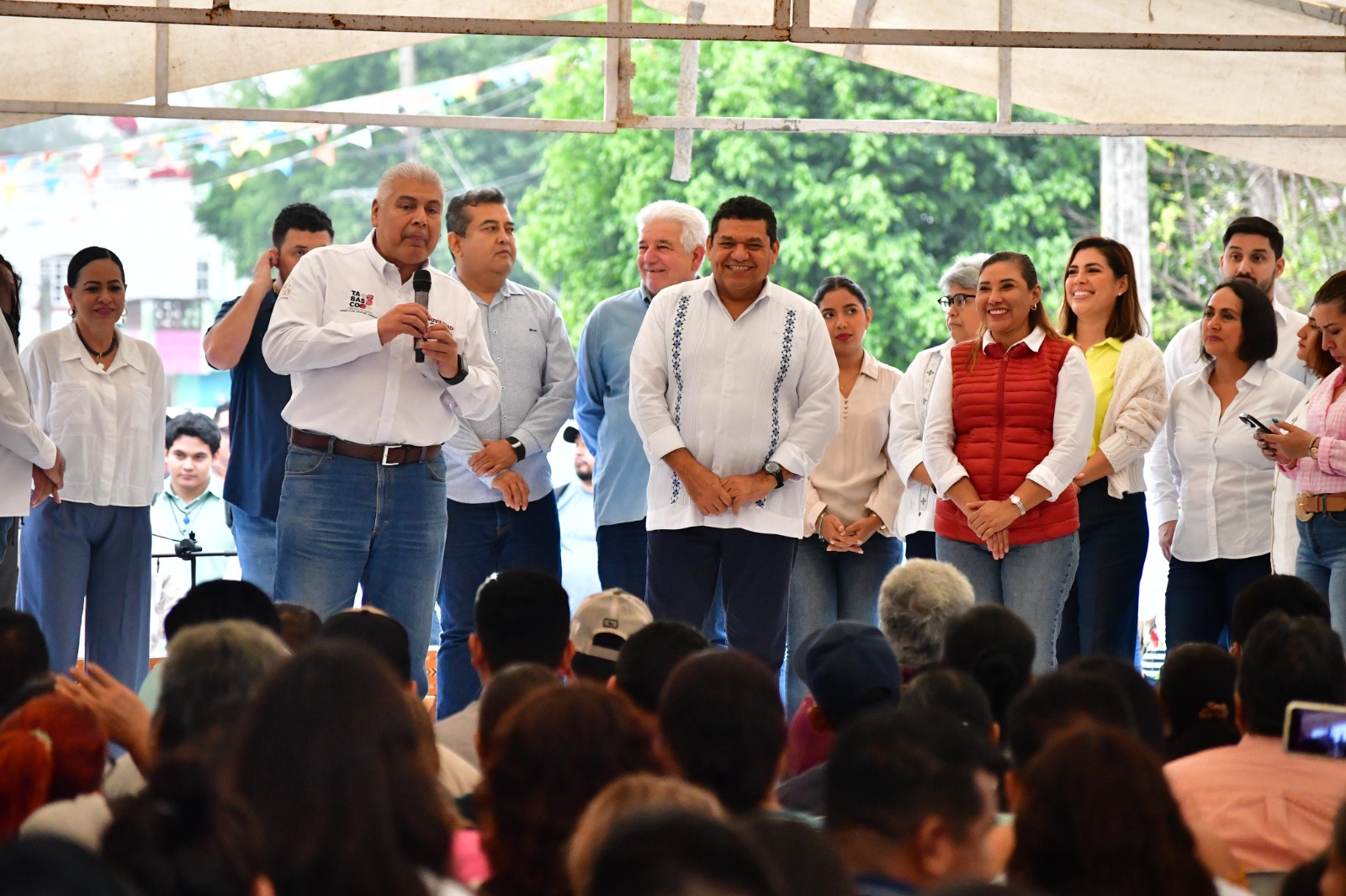 Javier May Rodríguez impulsa el bienestar