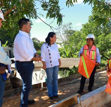 Cumple Yolanda Osuna con obra integral de pavimentación en Tamulté de las Sabanas