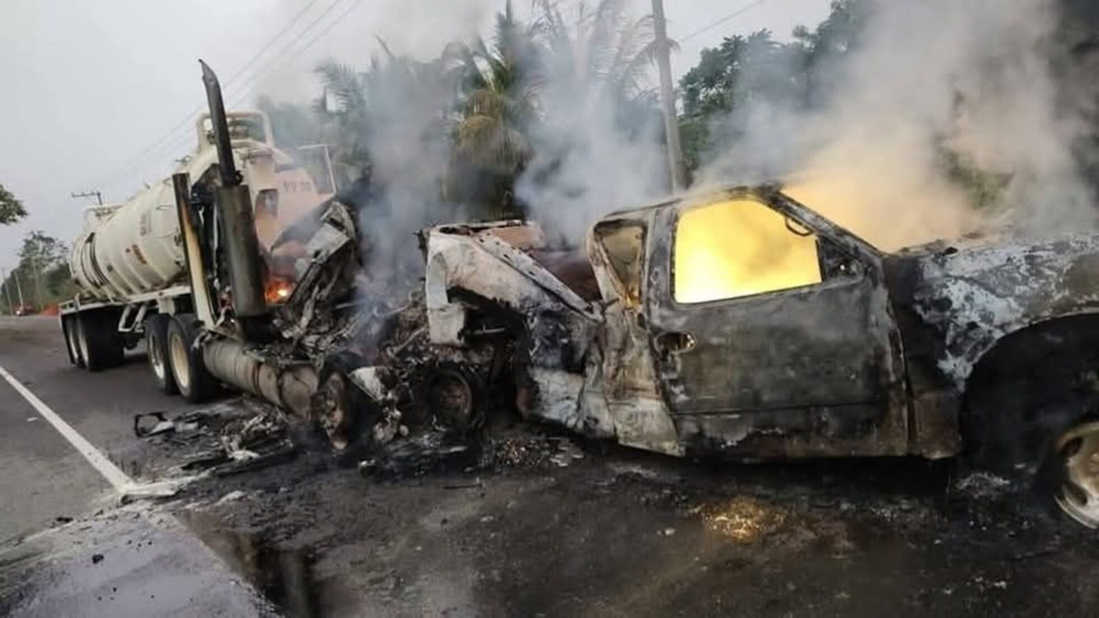 Tragedia en la carretera Cárdenas-Coatzacoalcos