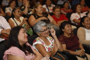 Cecilia Patrón reafirma su compromiso con el bienestar y el crecimiento de las mujeres con la entrega del Programa ´´De Mujer a Mujer´´