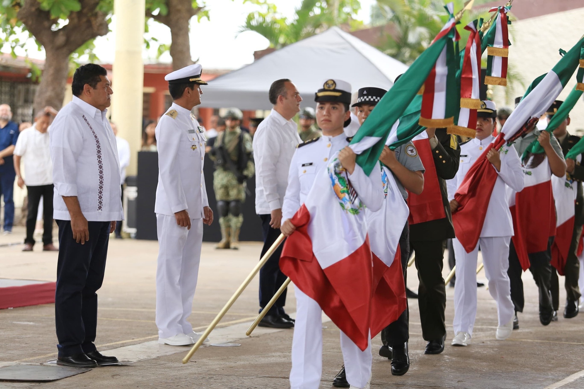 Tabasco conmemora el 204 aniversario del Día de la Bandera