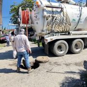 Intensifica CEAS limpieza en drenajes en las cabeceras municipales