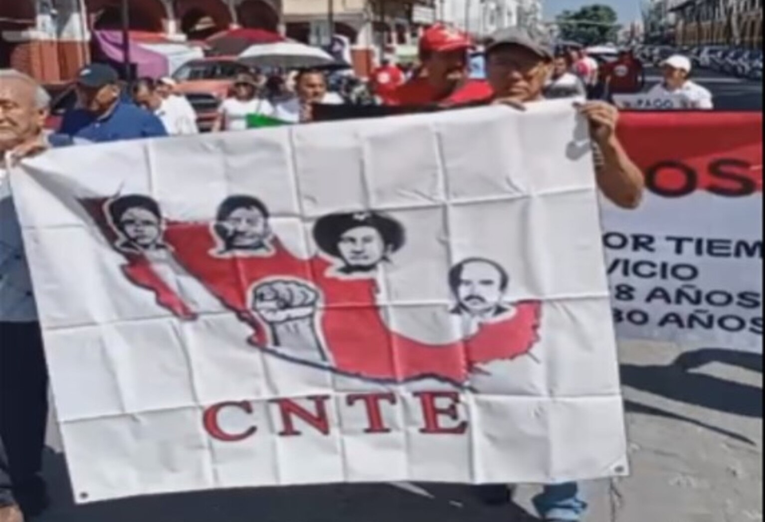 Maestros de Tabasco protestan