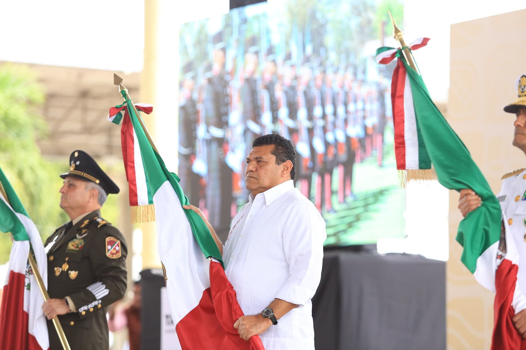 Unidad y orgullo en el Día de la Bandera