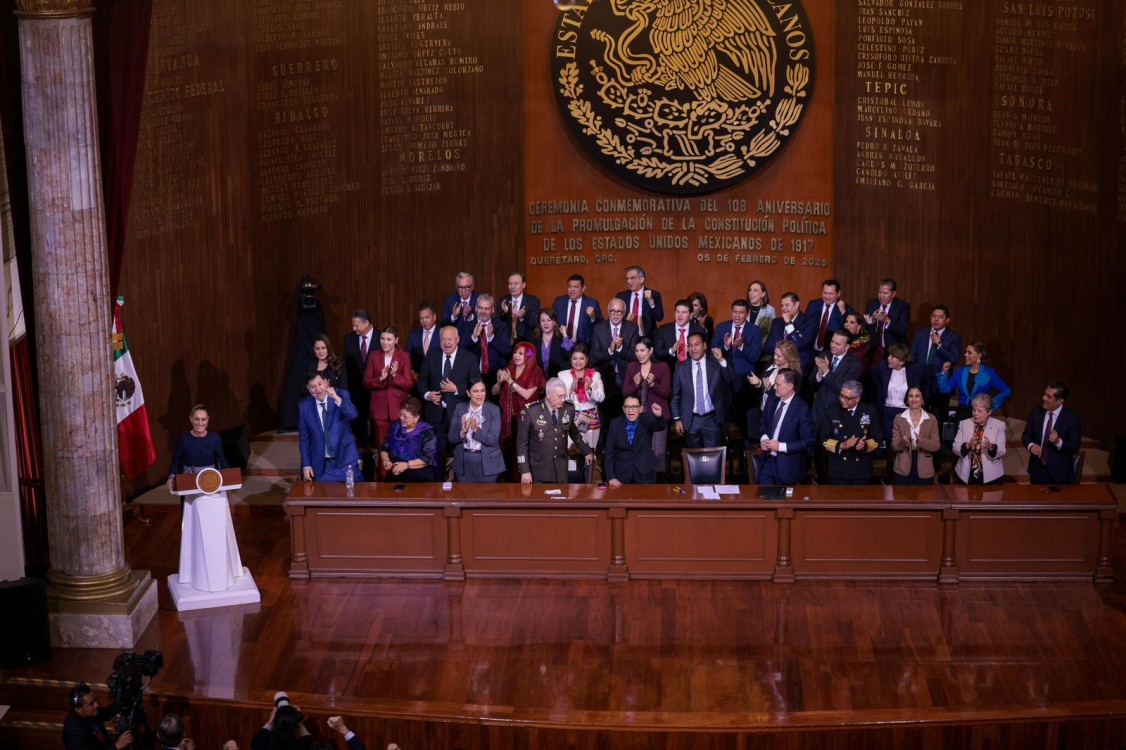 Sheinbaum encabeza aniversario de la Constitución sin la presencia de Norma Piña