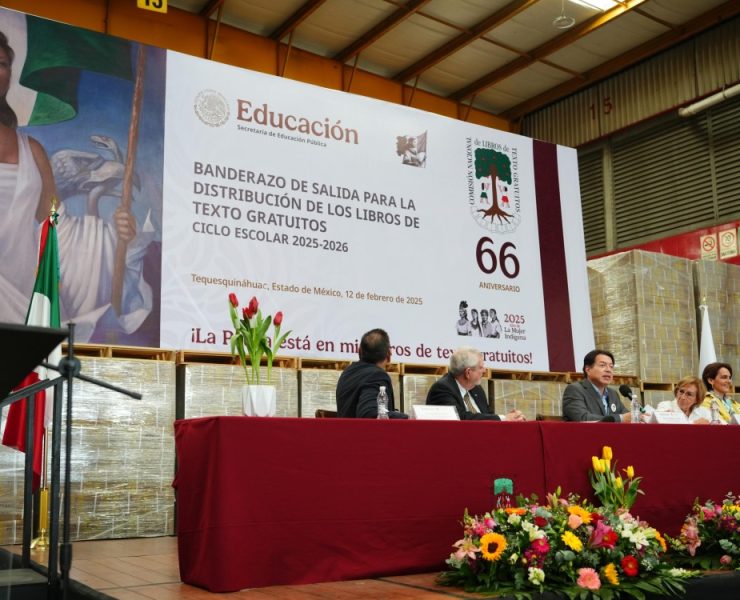 Mario Delgado da banderazo de salida a distribución de libros de texto gratuitos para el ciclo escolar 2025-2026