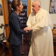 Sheinbaum destaca avance de las mujeres en la Iglesia y celebra nombramiento en el Vaticano