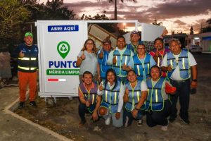 La Alcaldesa Cecilia Patrón supervisa los contenedores en Mérida para fomentar la limpieza, promoviendo una ciudad más ordenada y sustentable. 