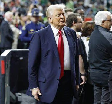 Trump fue abucheado en el Super Bowl 2025 por miles de fans