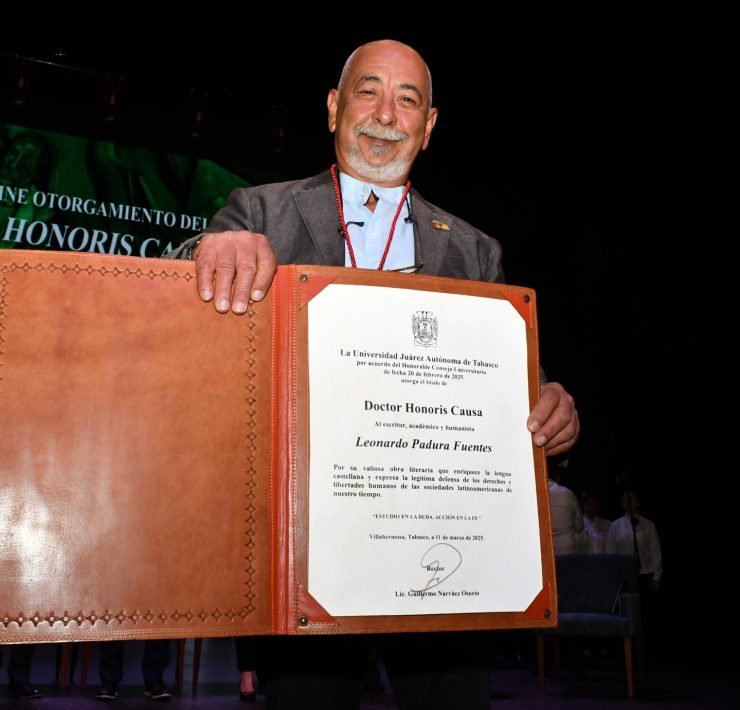 Doctor Honoris Causa al escritor Leonardo Padura