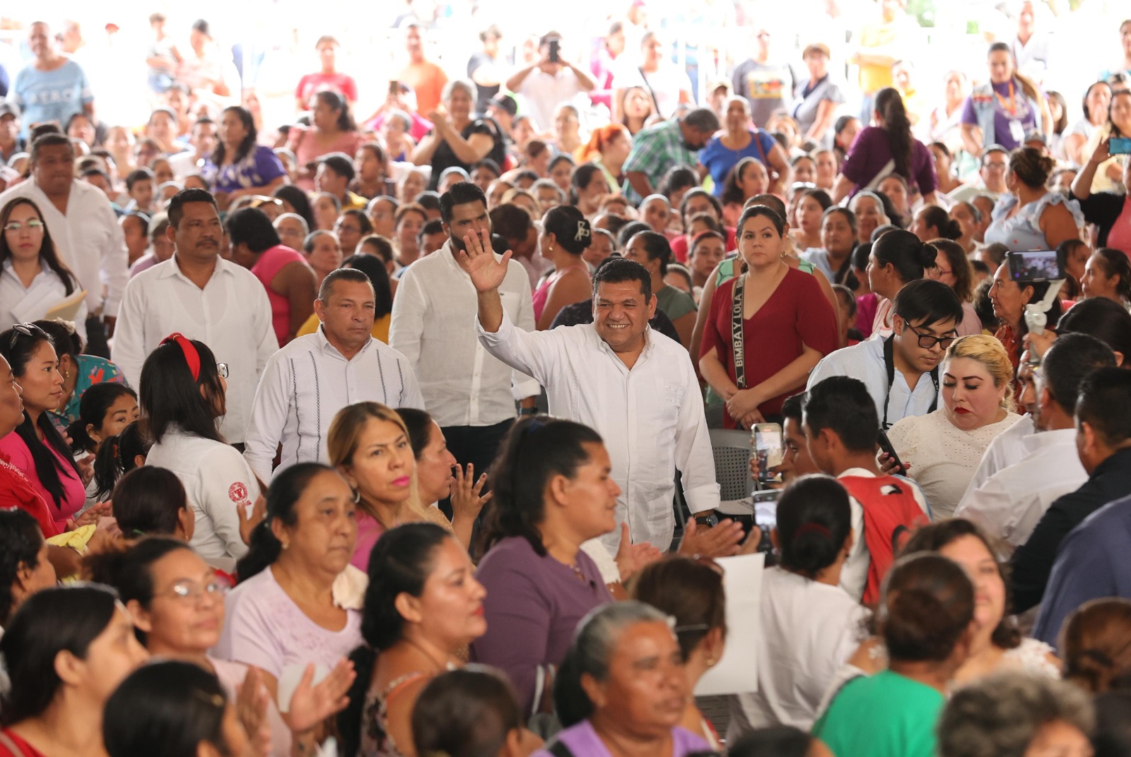 Entrega de tandas para las mujeres inicia en Comalcalco