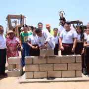 Colocan primera piedra del Plantel 52 del Cobatab