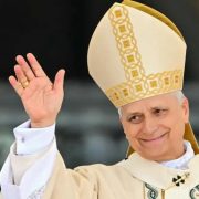 El Papa inicia su magisterio