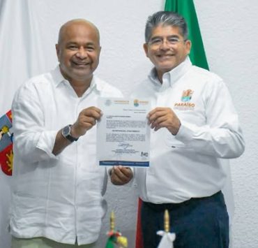 Carlos Güemes como secretario del Ayuntamiento de Paraíso