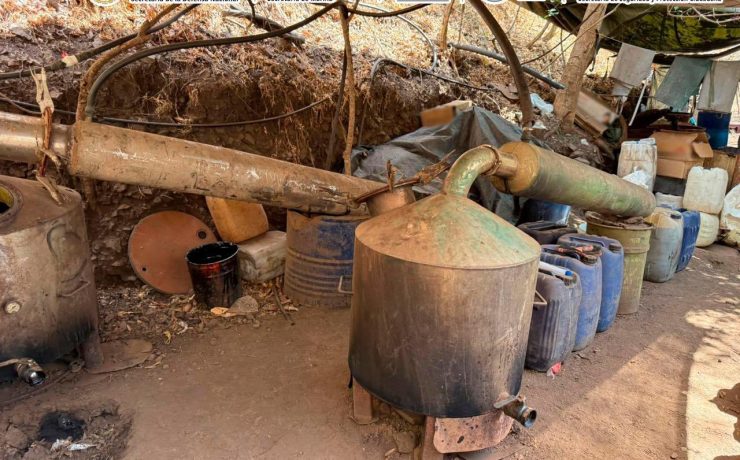 Desmantelan narcolaboratorio y pista clandestina en Durango
