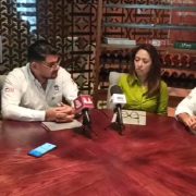 Firman convenio para reactivar la economía