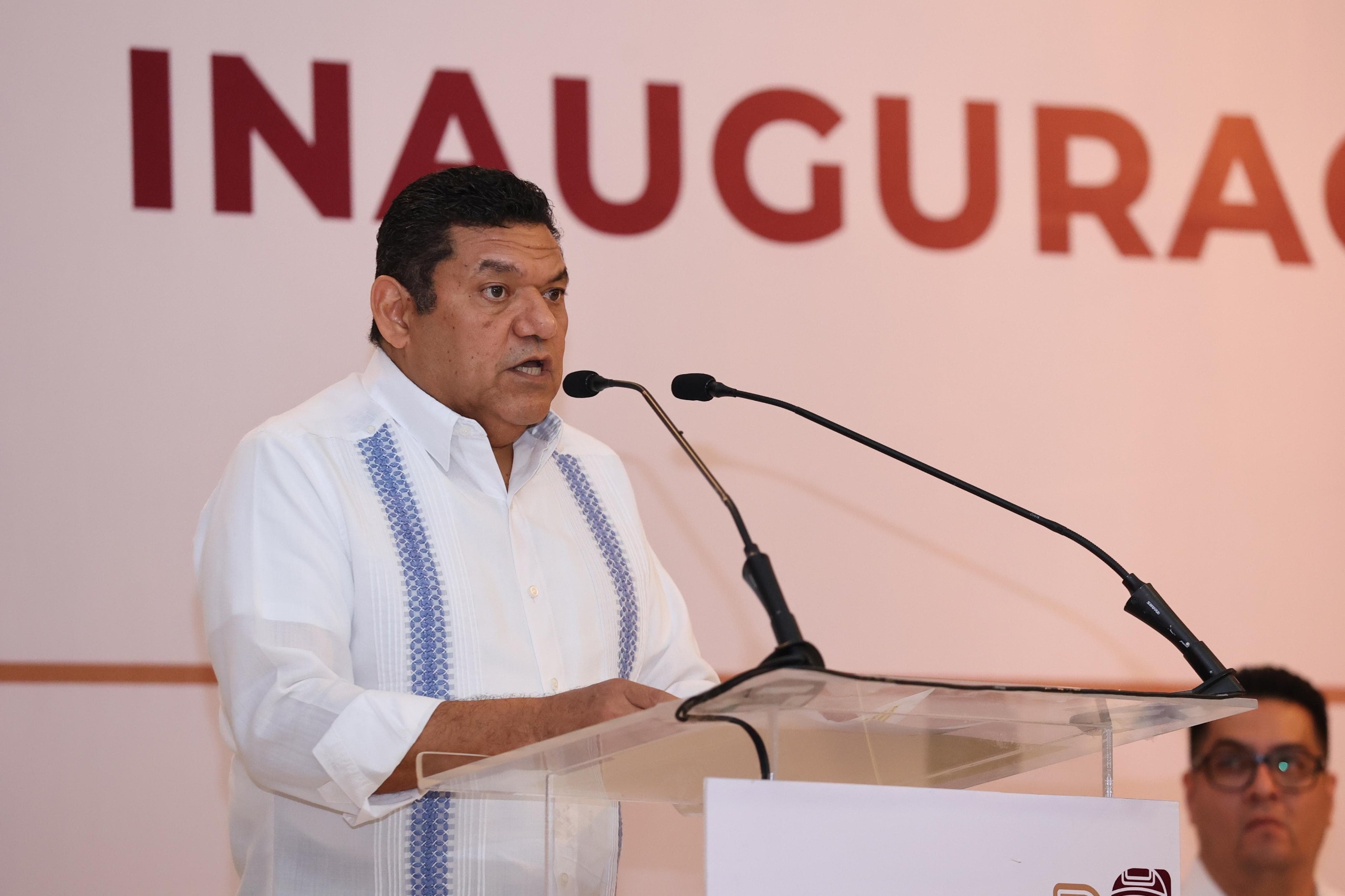 Gobernador Javier May Rodríguez