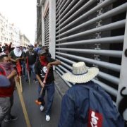 Gobierno federal rechaza actos vandálicos de la CETEG en oficinas del SNTE