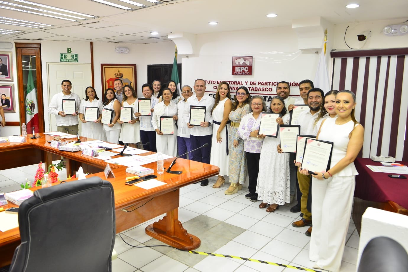 IEPCT entrega constancias de mayoría a 72 integrantes electos del Poder Judicial en Tabasco