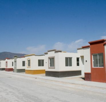 Infonavit alista programa para regularizar viviendas