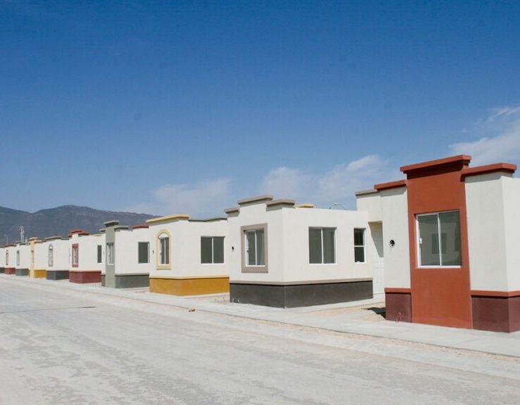 Infonavit alista programa para regularizar viviendas